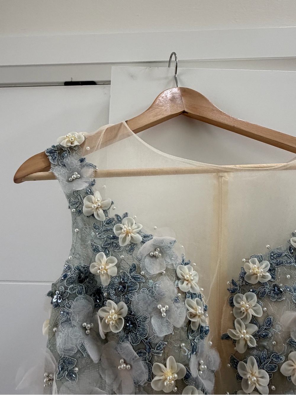 Prom/ Wedding ! Designer inspired Grey Tulle Maxi Dress with Floral Appliqué - Picture 7 of 14